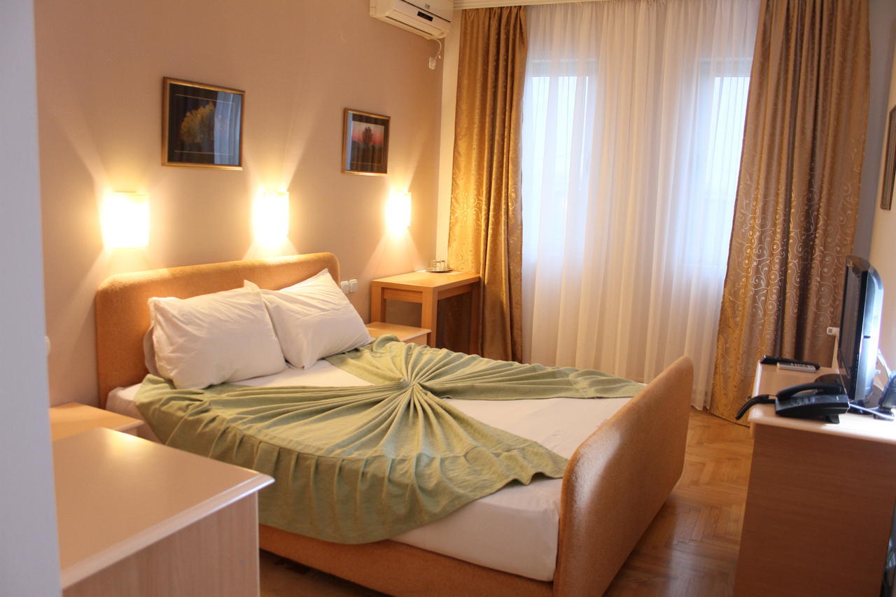 Hotel Dragovic Smederevo Bilik gambar
