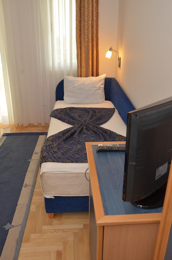 Hotel Dragovic Smederevo Bilik gambar